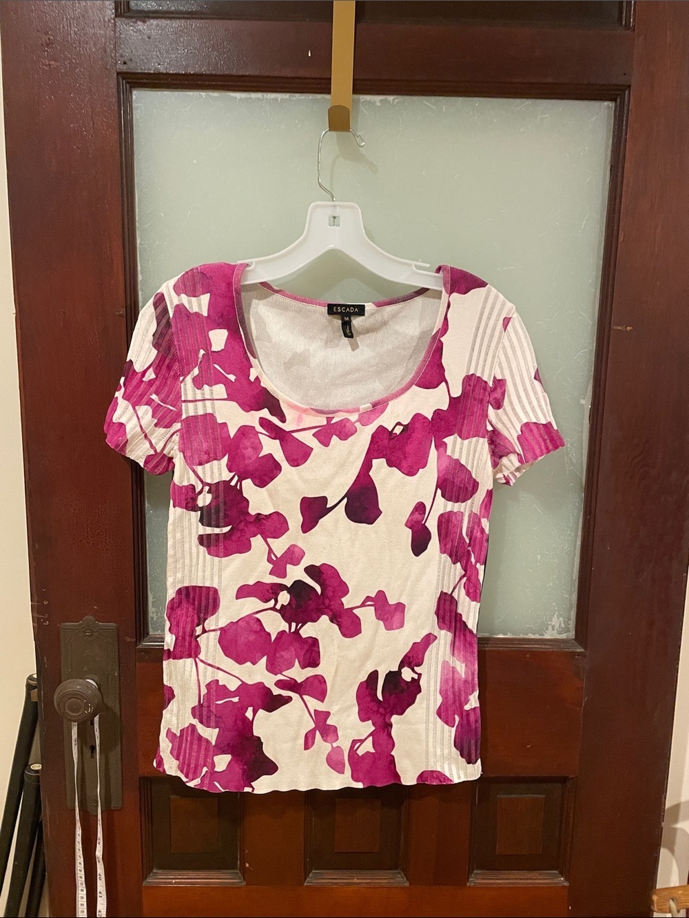 Escada Fuchsia Floral Scoop Neck Short Sleeve Top